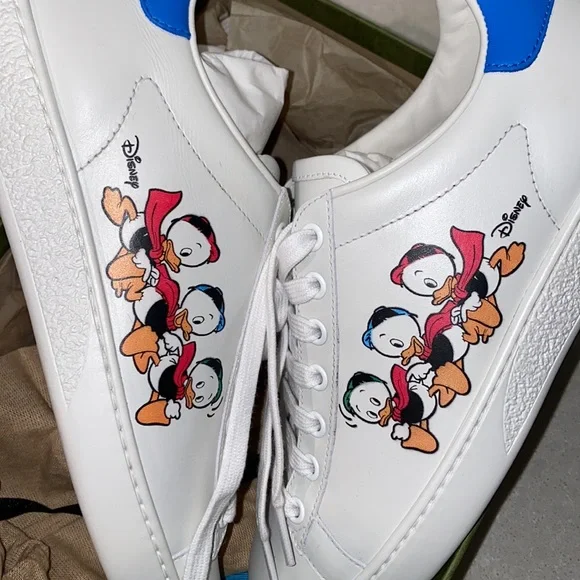 Gucci x Disney Ace Sneakers - Picture 2 of 10